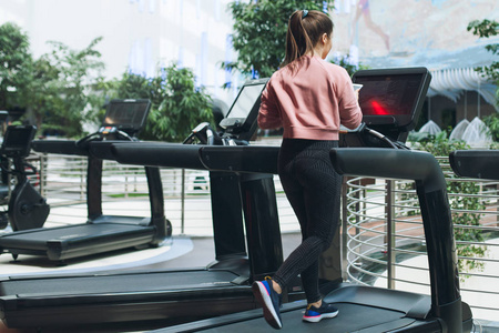 很多年轻球 很多年轻球